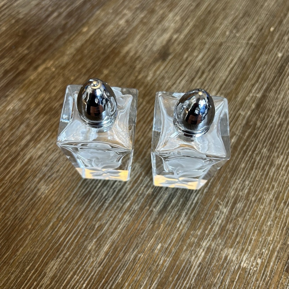 VTG Hand Cut Crystal Rose Salt Pepper Shakers Square Glass Silver Tone Germany - Picture 3 of 5